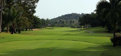 Tee hole 10 Palm Hills Golf Club. Golf Sea City guest house Hua Hin is 12 km from this golf course
