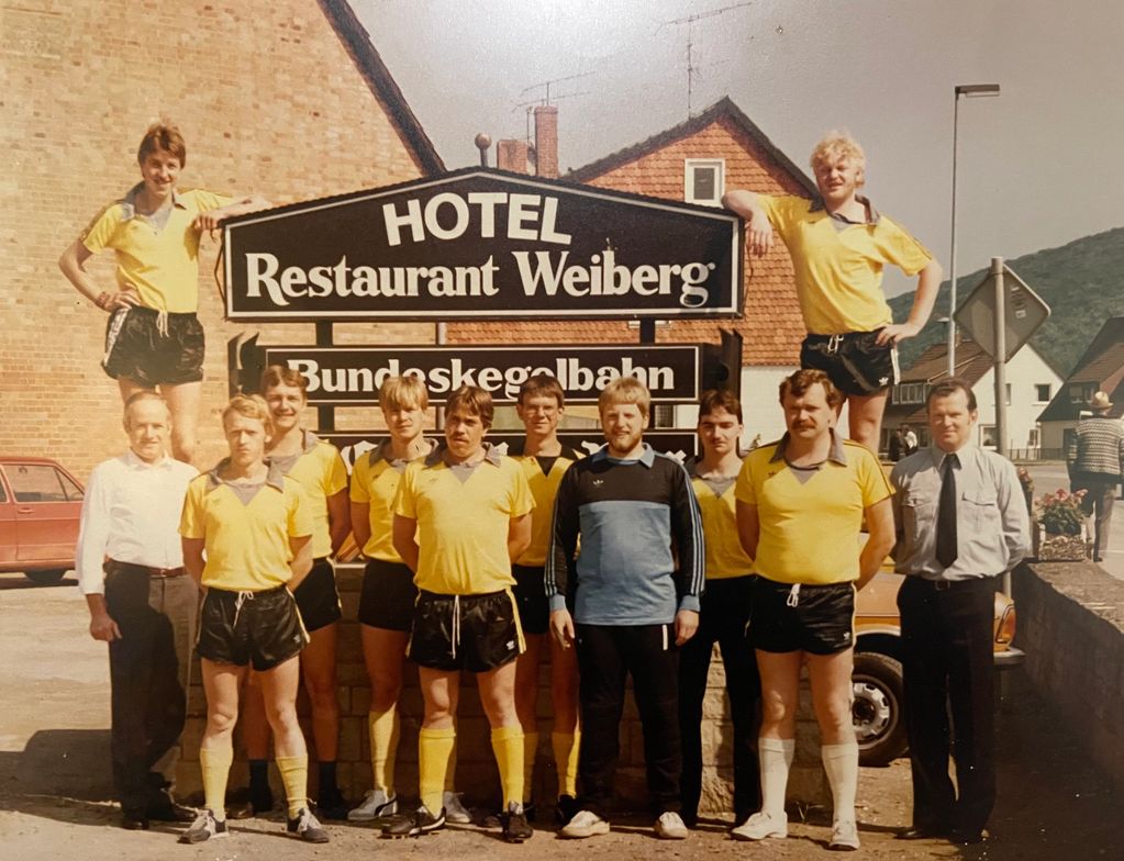 FC Eintracht Ammensen - Mannschaftsfoto 1985 - 2. Mannschaft