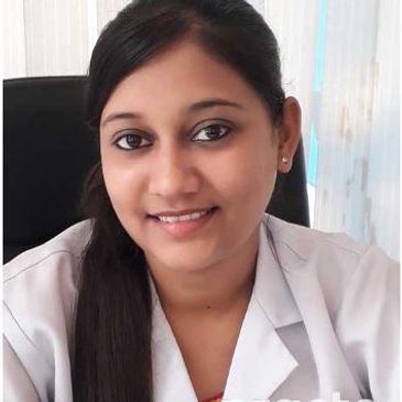 Dr Shikha Rathore, Dentist at Kapil Dental Clinic And Implant Center