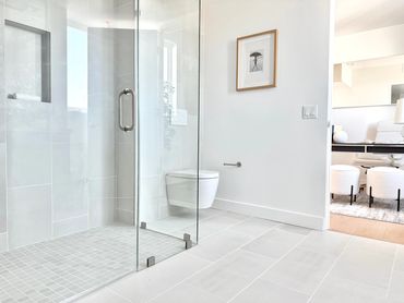 8900 Ramsgate - Hand-Set Tile Showers With Glass Door Enclosures