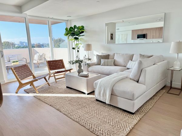 8900 Ramsgate - Penthouse Large Collapsible Windows, UV Blocking Pull-Down Shades, Large Patio