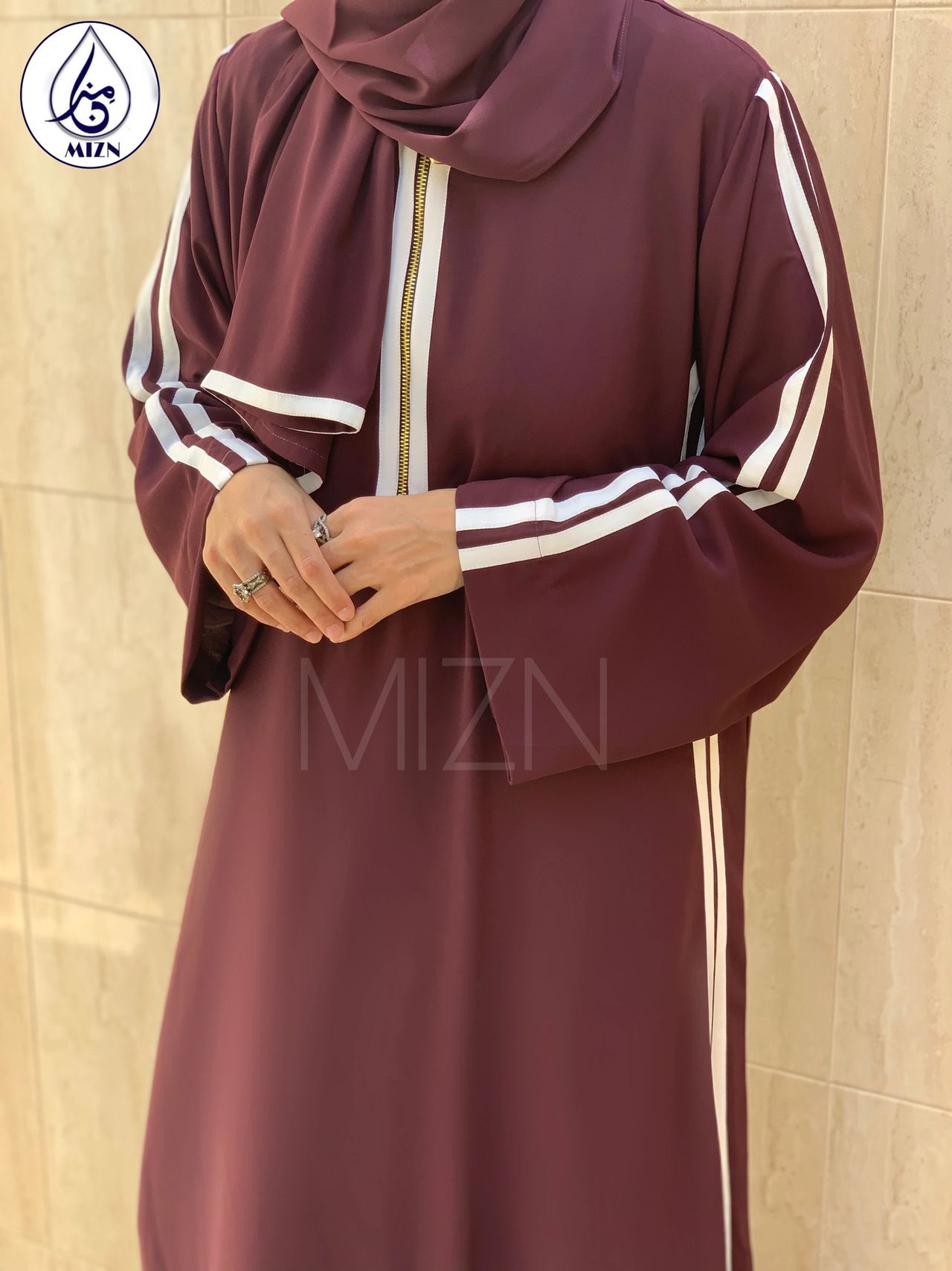 Sporty abayas stripy abaya in maroon Sporty abayas stripy abaya in maroon