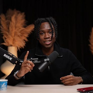 Conveniently located podcast studio in Dubai Business Bay, easily accessible for creators.