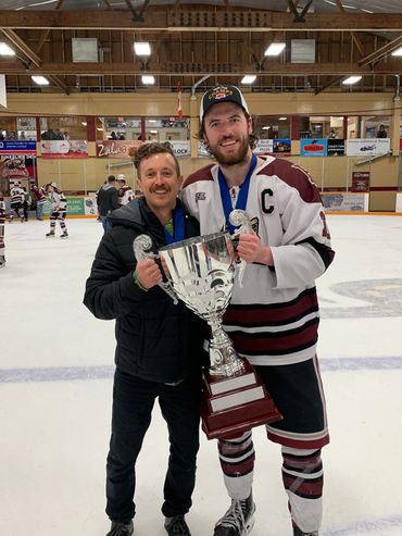 athletic therapist and hockey playing player of Grizzlies of Revelstoke with the teck cup of KIJHL