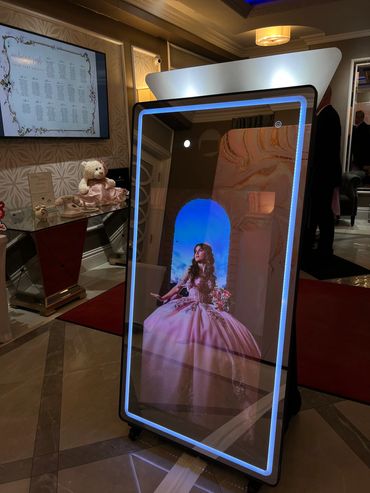Quinceanera Mirror Photo Booth Rental at Royal Palace in Glendale, CA by Rumba Photo Booth.