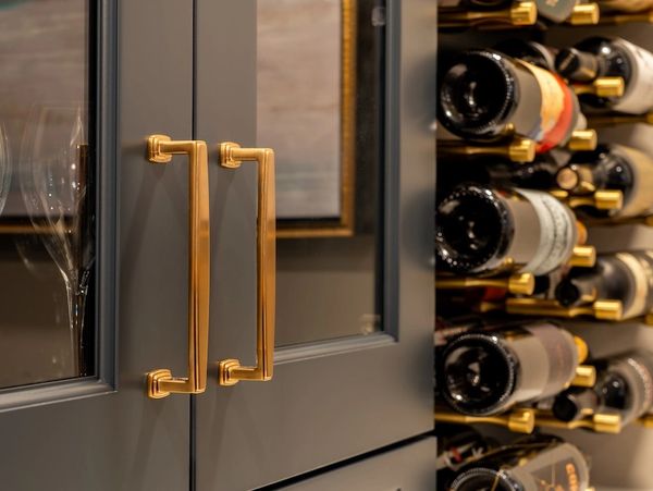 brass pulls from hardware resources