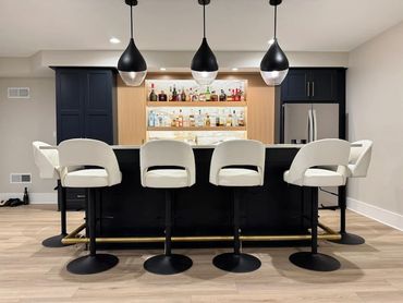 modern, chic home bar - stone backsplash - pittsburgh custom bars