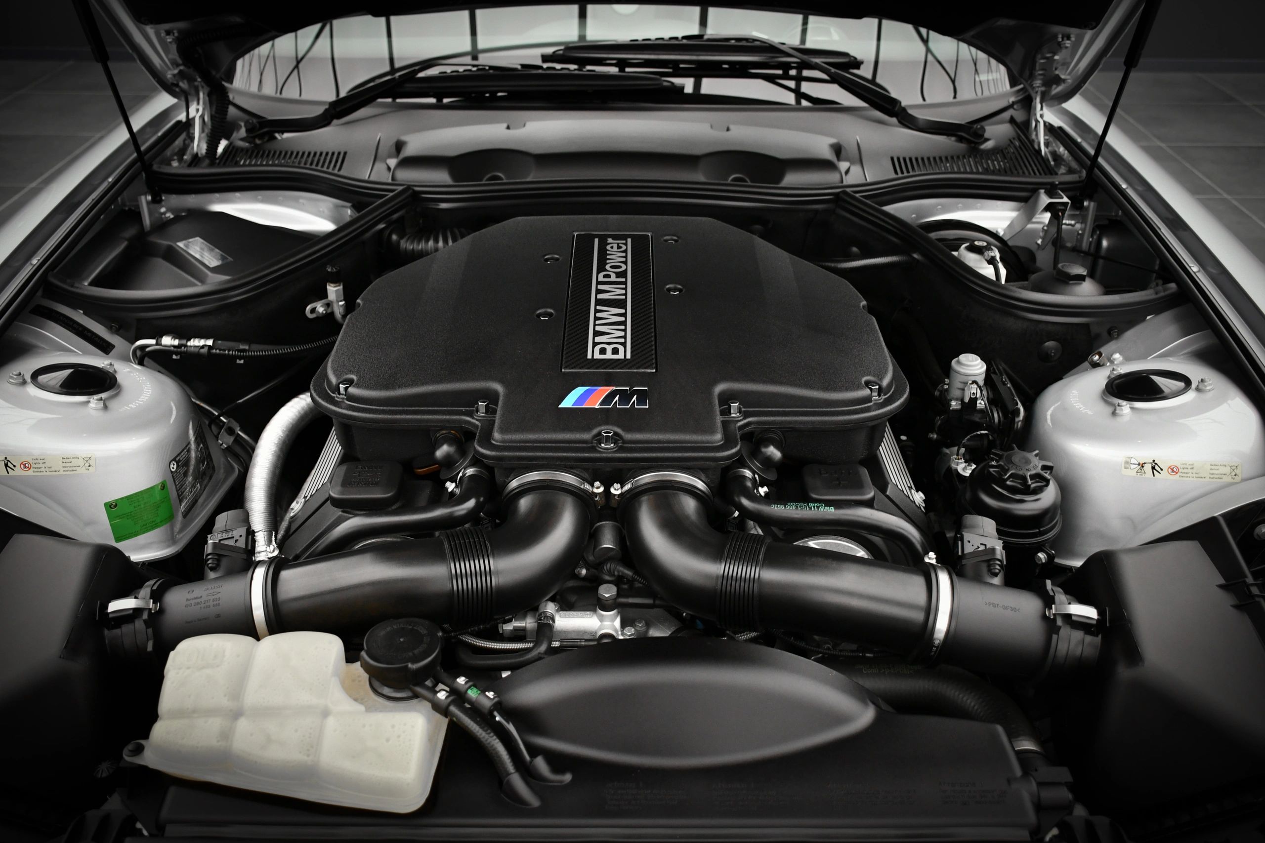 bmw z8 engine