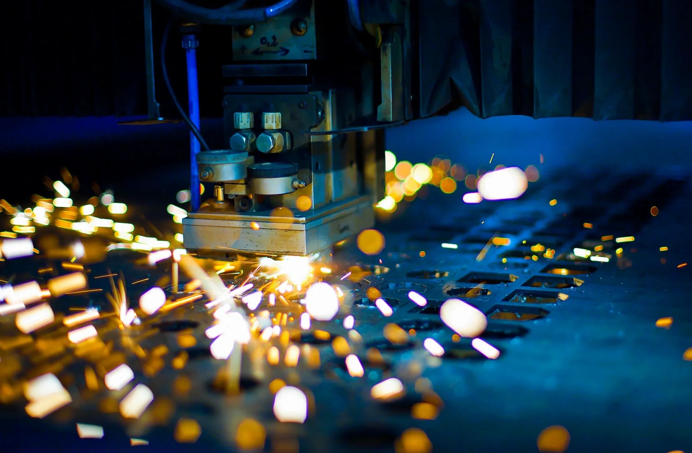Manufacturing friendshoring, nearshoring, reshoring, allyshoring, CNC Machining, Milling, Cutting, M