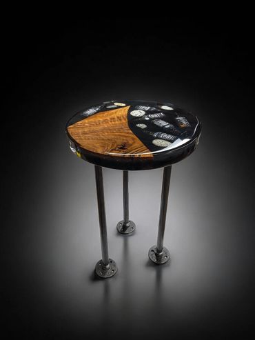 Whisky on the Rocks 
14" Round