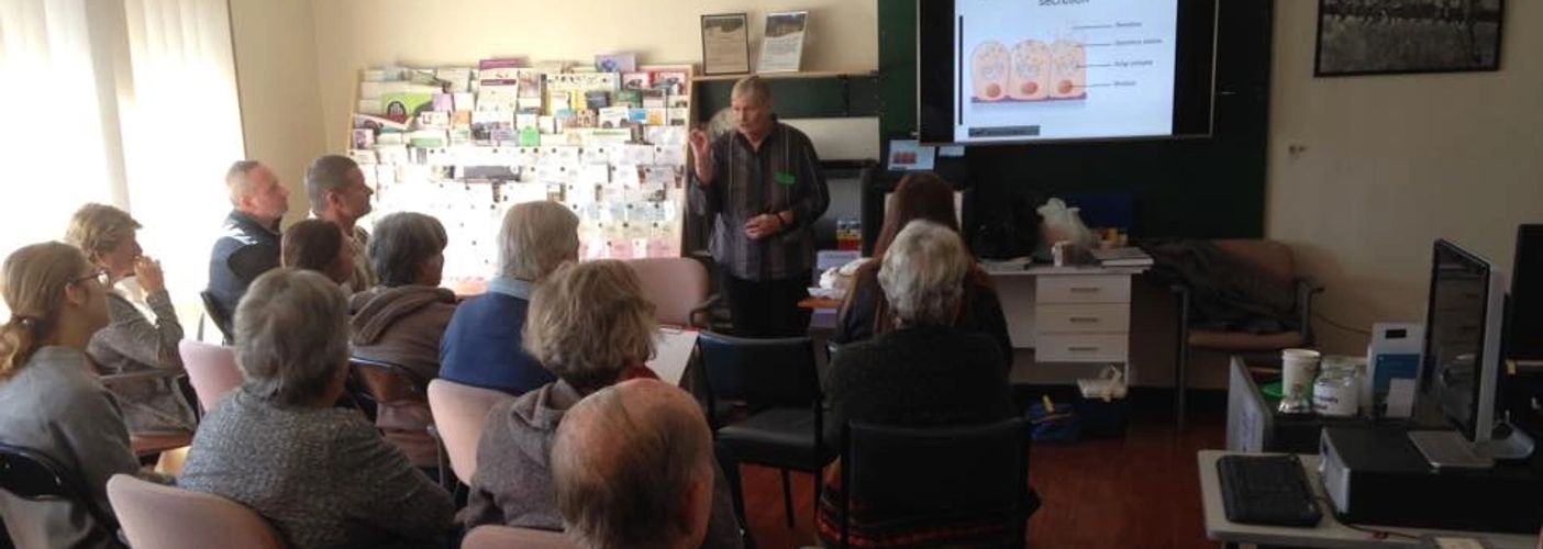 Dr Sandra Baxendell, goatvetoz giving a lecture to a goat club