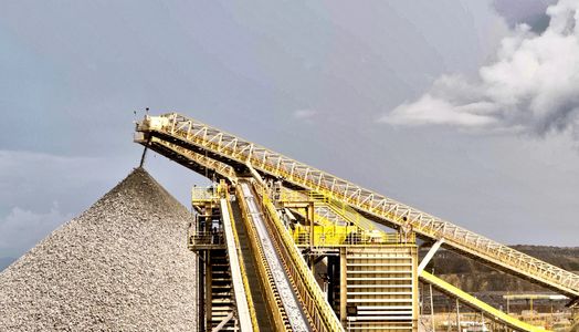 Ore conveyor