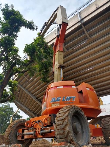 Manlift 20 mts en Mantenimiento de Arena Cañaveralejo Cali