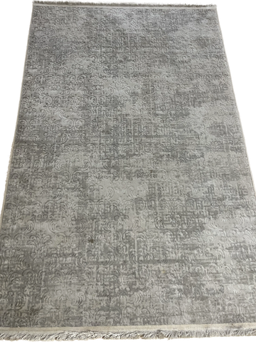 Light grey rug