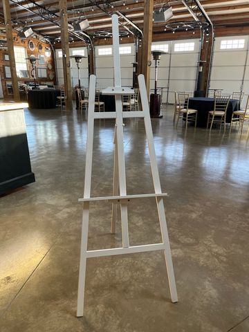 White wood easel