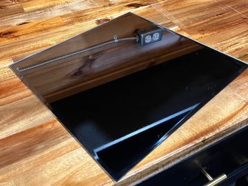 Square mirror