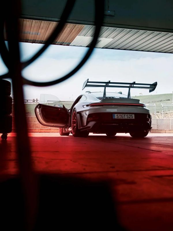 porsche gt3 RS in a shop