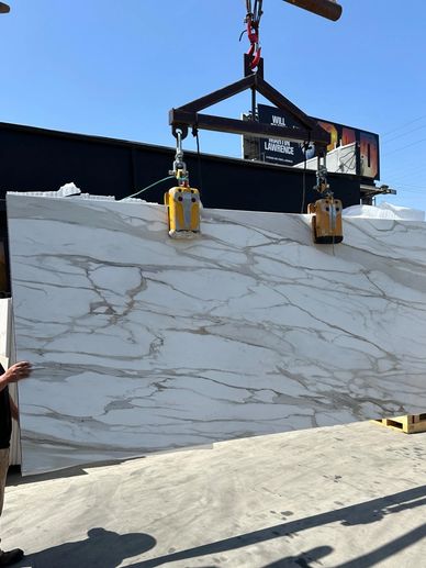 Royal Stone, Level Calacatta Gold porcelain, honed finish, porcelain slab, Los Angeles,
