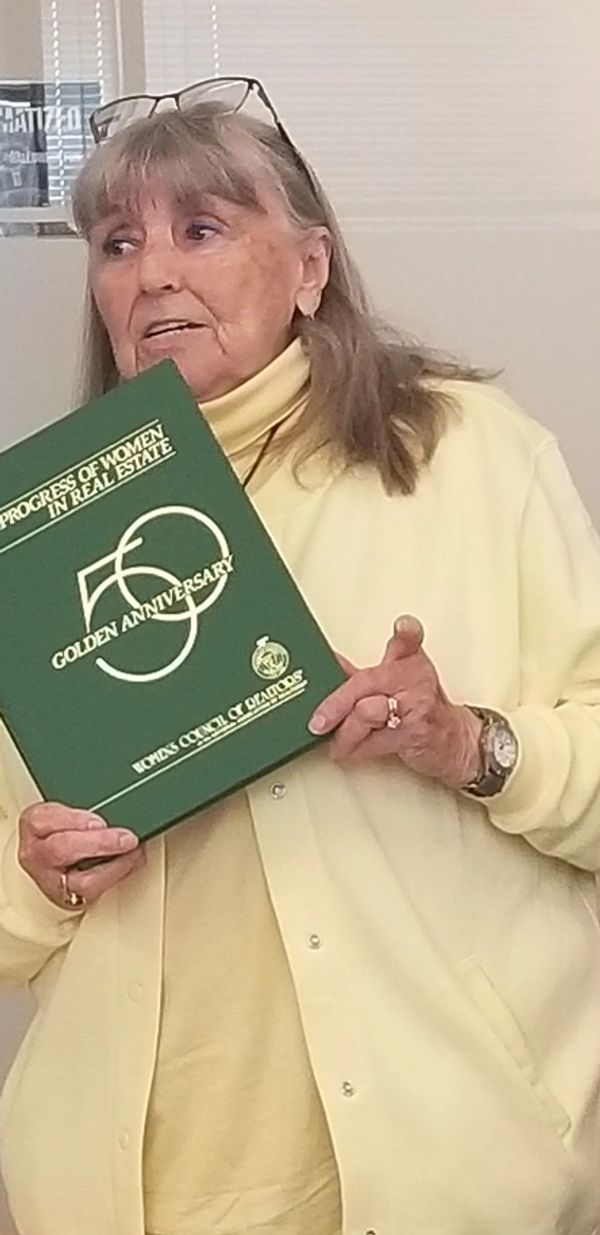 Anne Cooke, Past President at 2022 WCR Ho Co Luncheon
