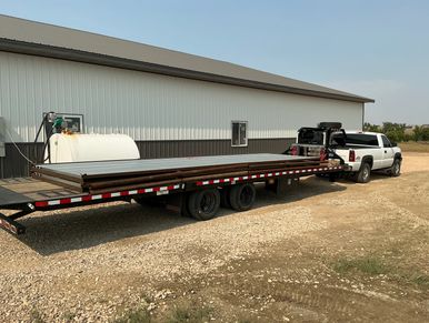Windbreaks with foldable legs for easy transport