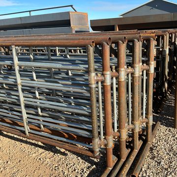 We carry a large selection of Free Standing Fence Panels