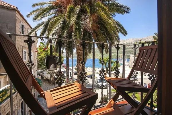 Lost in the ancient charm of the Adriatic Spice Route 🌿
🏛️ Immerse in history, luxury, and timeles