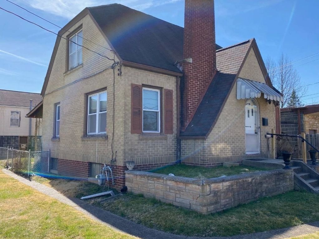 So much character in our long-term home in Dunbar, WV.  There are 3 more units on the property.