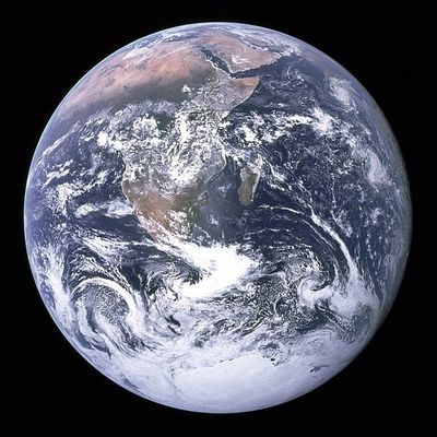 "The Blue Marble" photo of Earth, taken by the crew of Apollo 17 (7 Dec 1972).