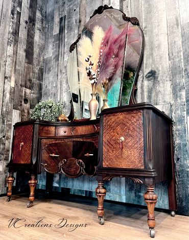 Meuble antique- Coiffeuse antique de 1939 en bois