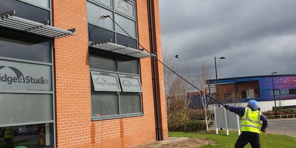Window cleaning in Leicester