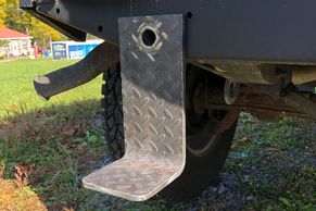 Removable Defender Rear Step
