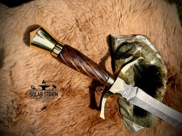 Damascus dagger by Bob Bryenton, Bladesmith and Swordsmith from Alberta, Canada