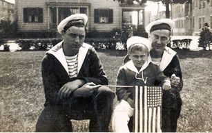 A Franco-American child with French soldiers in Salem circa 1942