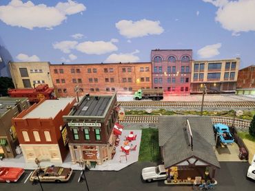 Photo Submitted by Bryan:
Amazing layout flats added depth to his scene!