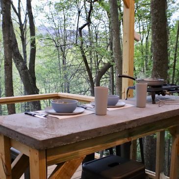 Outdoor kitchenette with mountain views