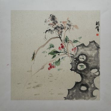 中国花鸟画,灵动蚱蜢停驻枝叶,红果点缀其间,旁有太湖石衬托,构图清雅,富有文人画趣味。
关键词:花鸟画、水墨画、太湖石国画、草虫画、国画小品、书画收藏、东方艺术。