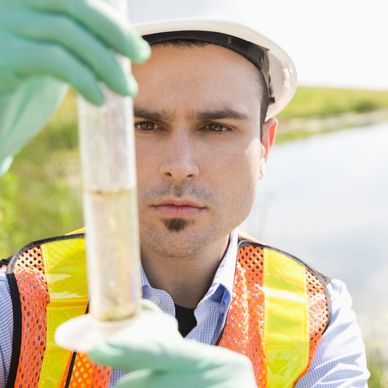 Toma de muestra de Aguas Residuales