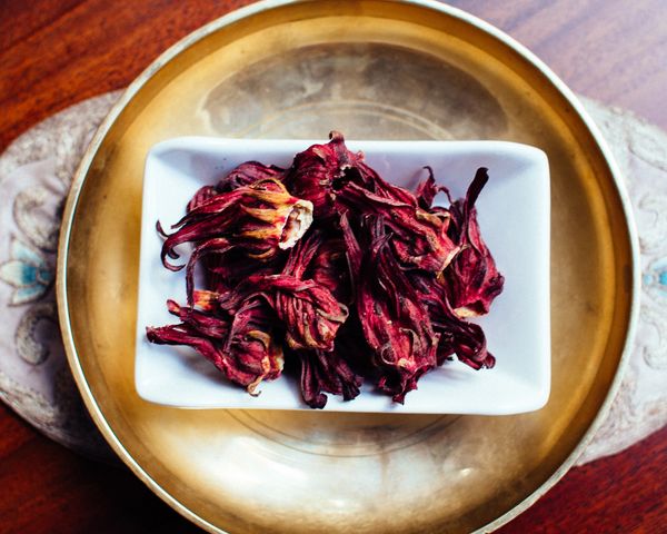 Rosella  ( hibiscus sabderifa ) - I vibrant hibiscus full of natural vitamin C and tastes lovely
