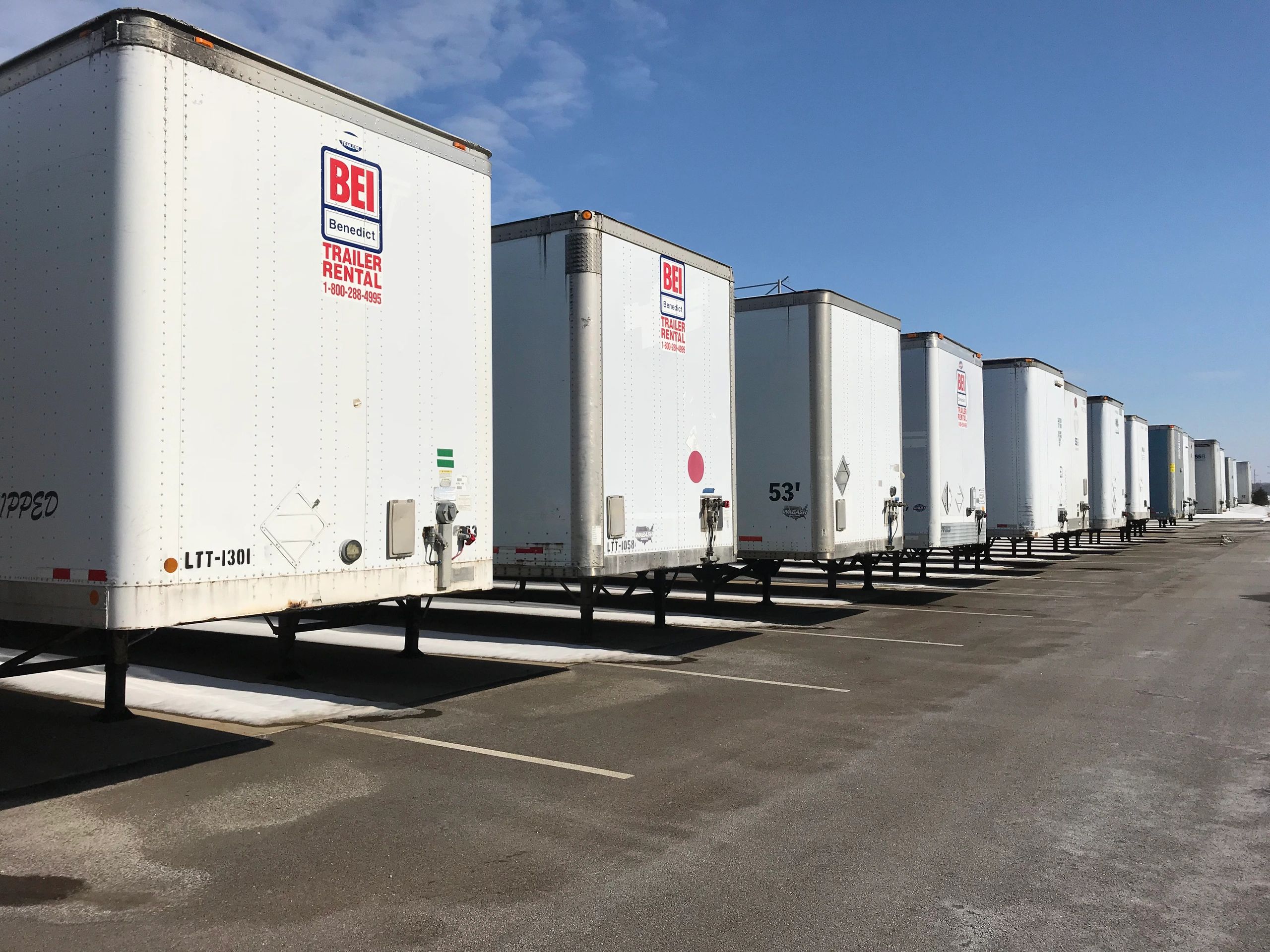 Storage trailer mobile warehousing 