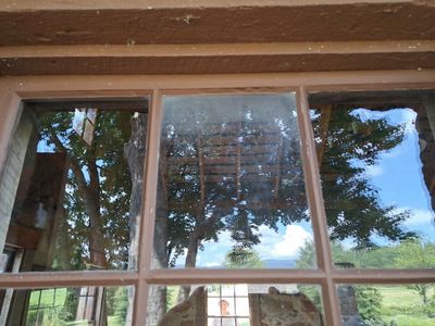 Clean old windows in Wintergreen, VA