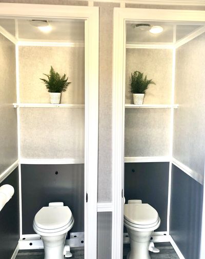 Sedona 4 station restroom rental