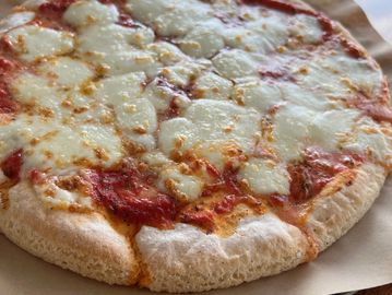 Gluten free 12" pizza with simply cheese!