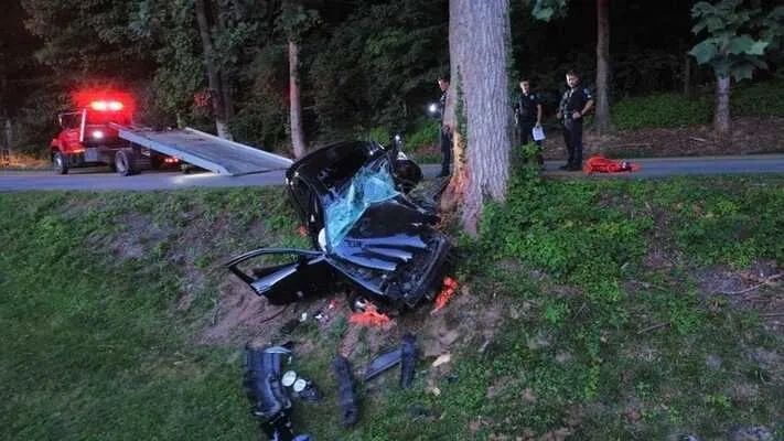 Fatal Crash on Rose Island Road