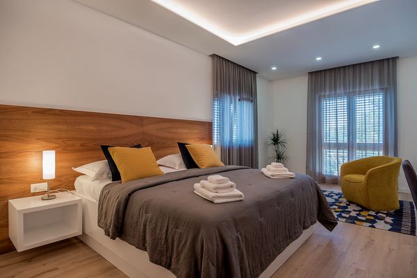 Guest bedroom