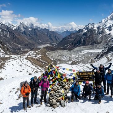 Group at Larke Pass in snowy mountains.