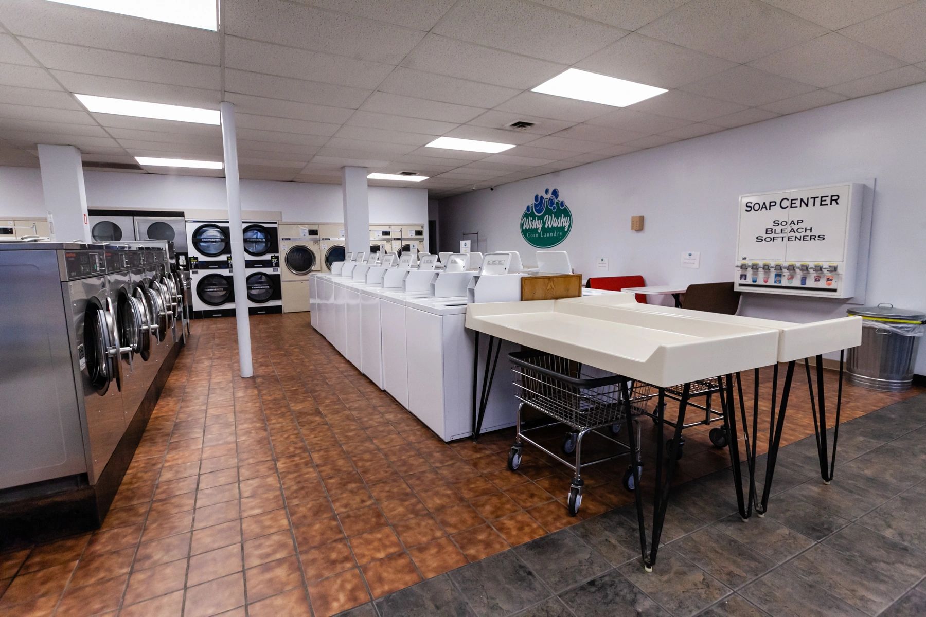 Laundromat in Nixa Wishy Washy Coin Laundry