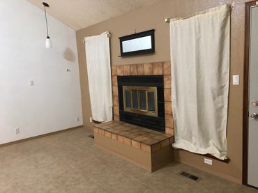 Prenda De Oro NW Fireplace