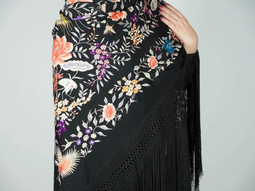 mantón de Manila antiguo