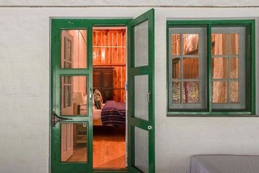 Room at Fredy's Bungalow, Bhimtal