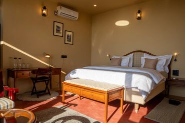 Dastak Retreat; Room